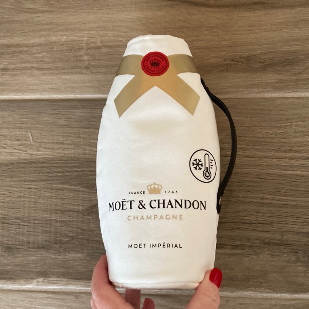 Moet & Chandon Isotherm Suit zip wine champagne chiller cover jacket case